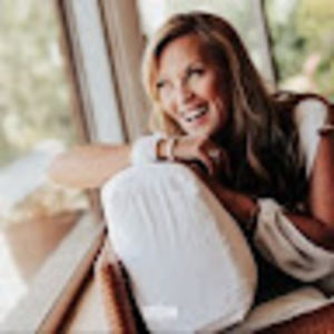 Meet your Posher, Junie luisa